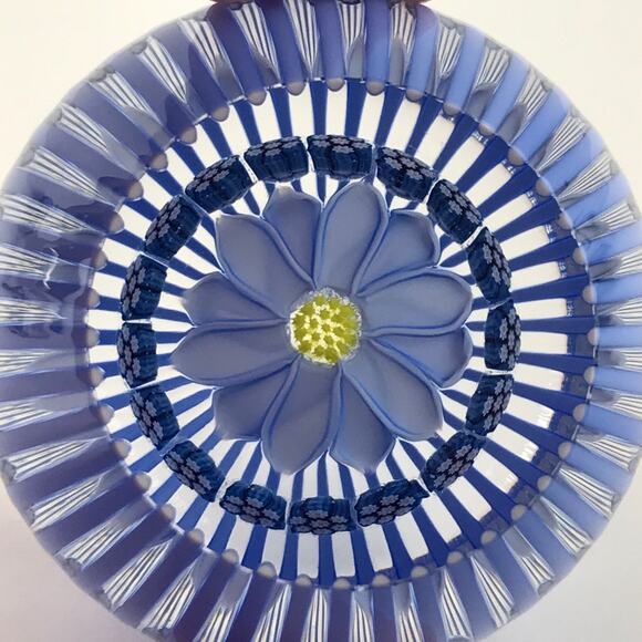 Perthshire 1997A Miniature Flower Blue Rod Overlay Top Facet Garland Paperweight - Picture 7 of 15